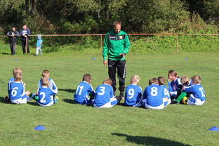 俱乐部在冬窗引援动作频繁，媒体密切关注，因为它们有自得其乐的“冬季俱乐部”