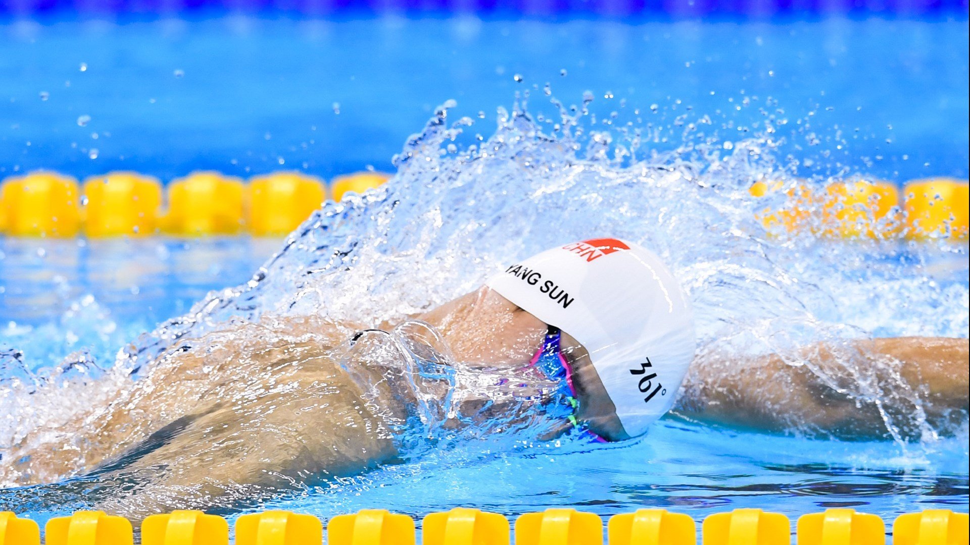 李雯雯谈奥运之路：用努力点亮梦想，李雯雯夺的奥运会金牌